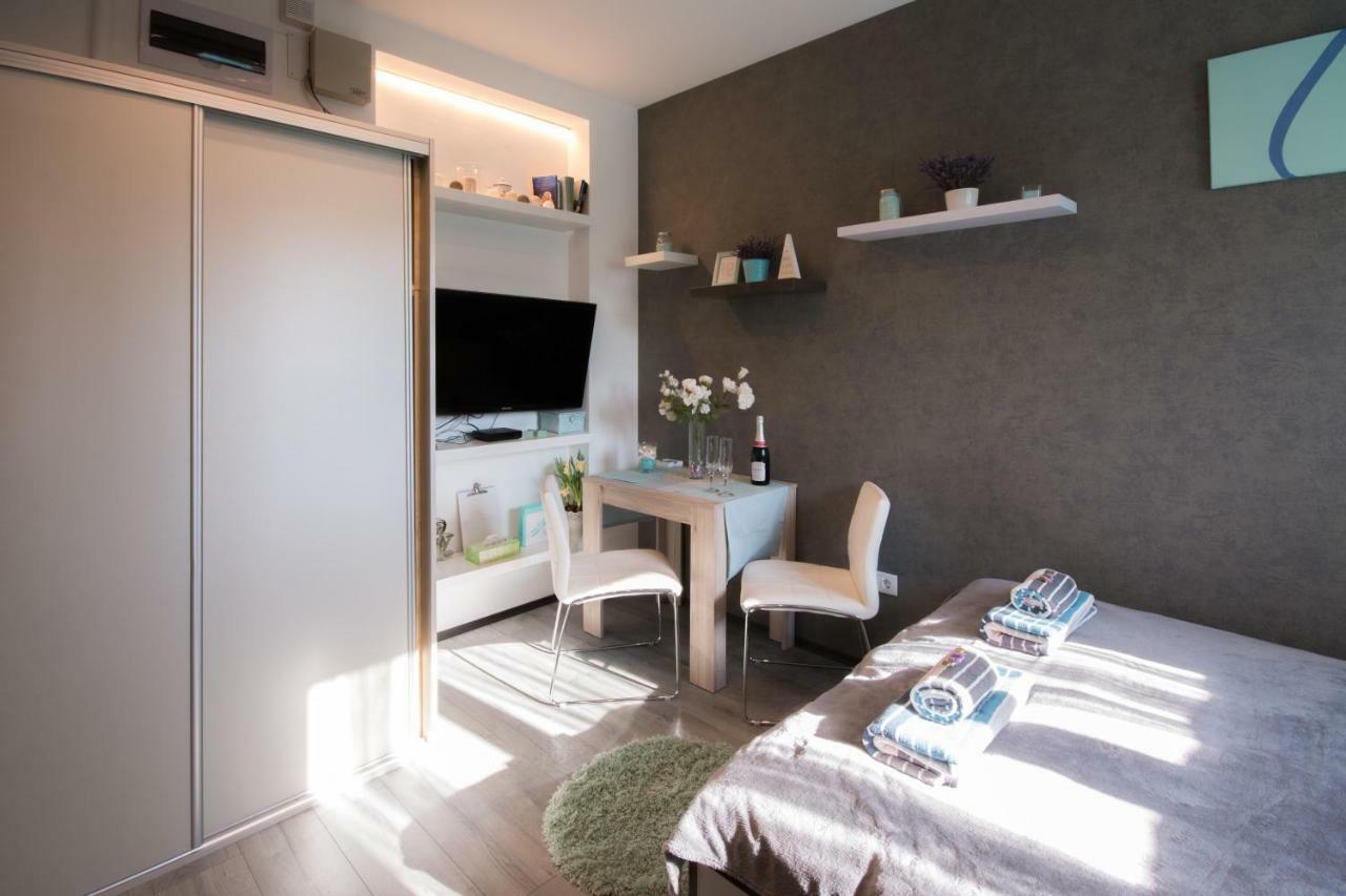 Petra'S Tranquil Nest In Downtown Boedapest Buitenkant foto